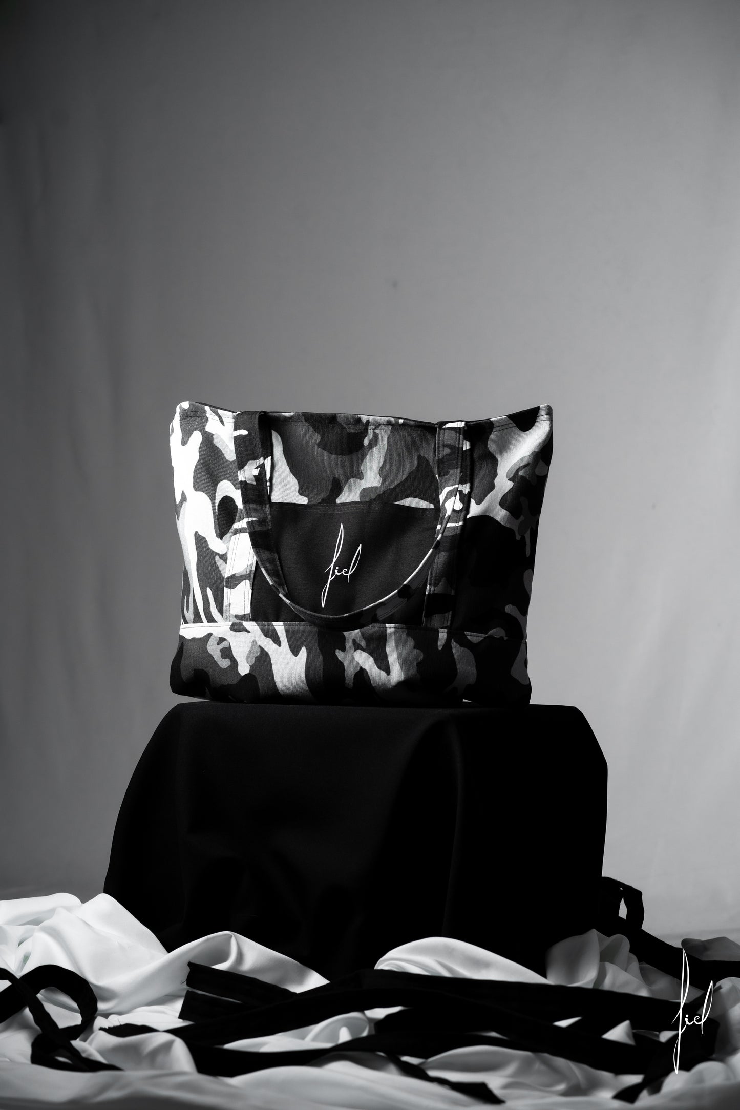 FAITHFUL Bag “SHADOW”
