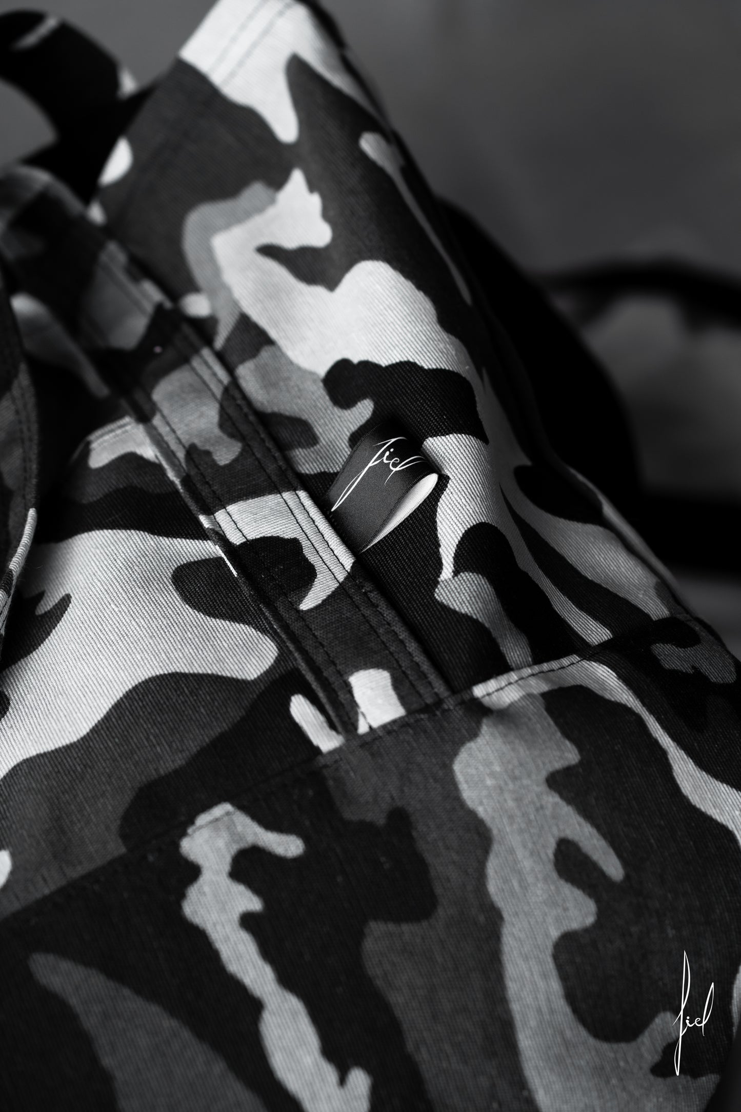 FIEL Bag “SHADOW”