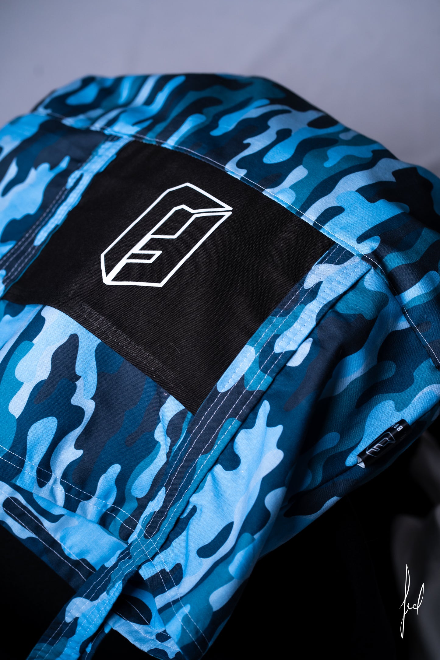 FIEL Bag “WATER”