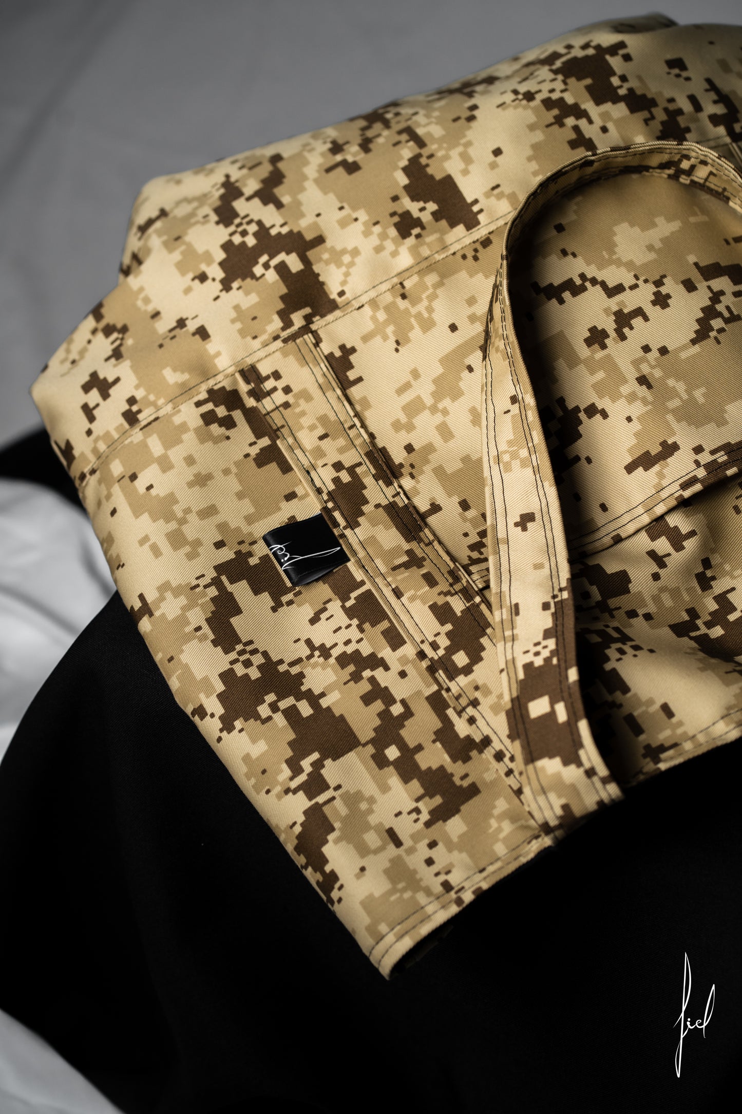 FIEL Bag “SAND”