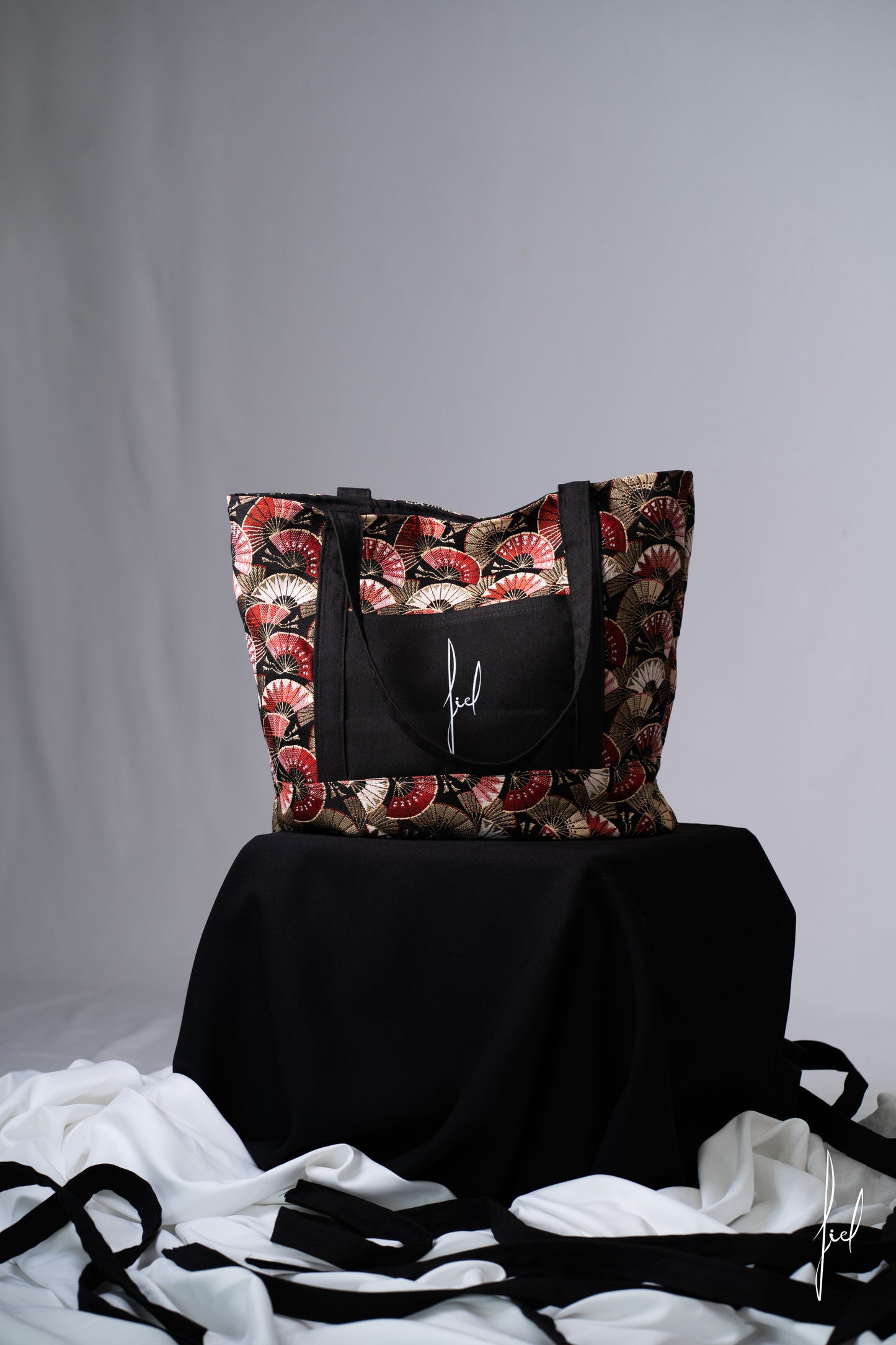 FIEL Bag "FANS"