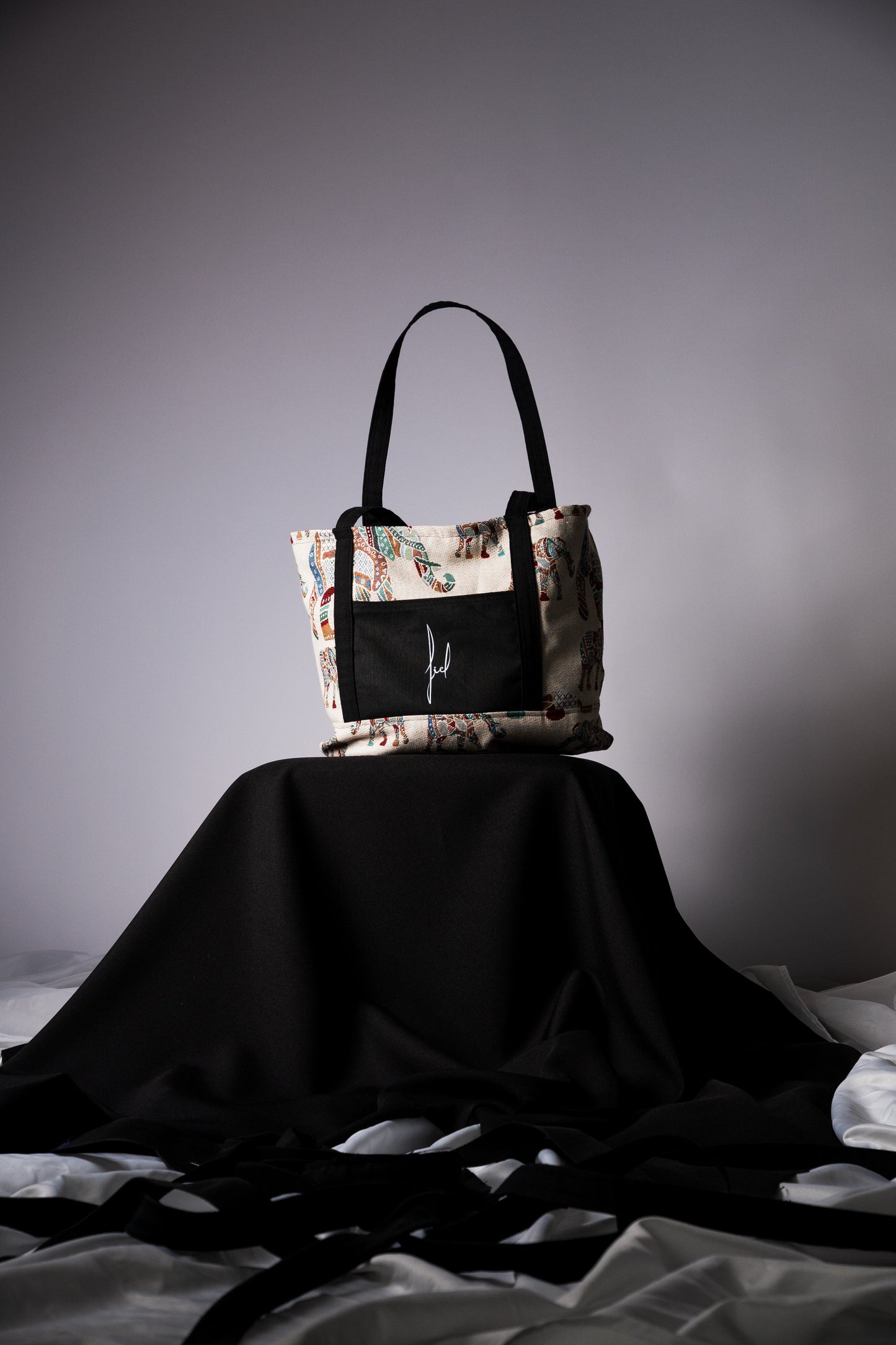 FIEL Bag "ELEPHANTS"