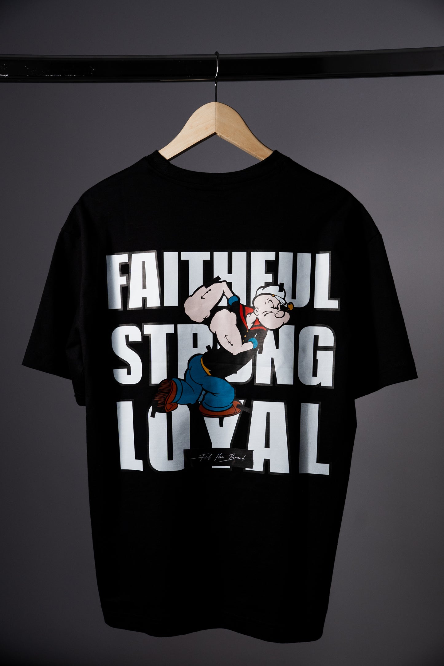 Camiseta Loose Fit "STRONG"