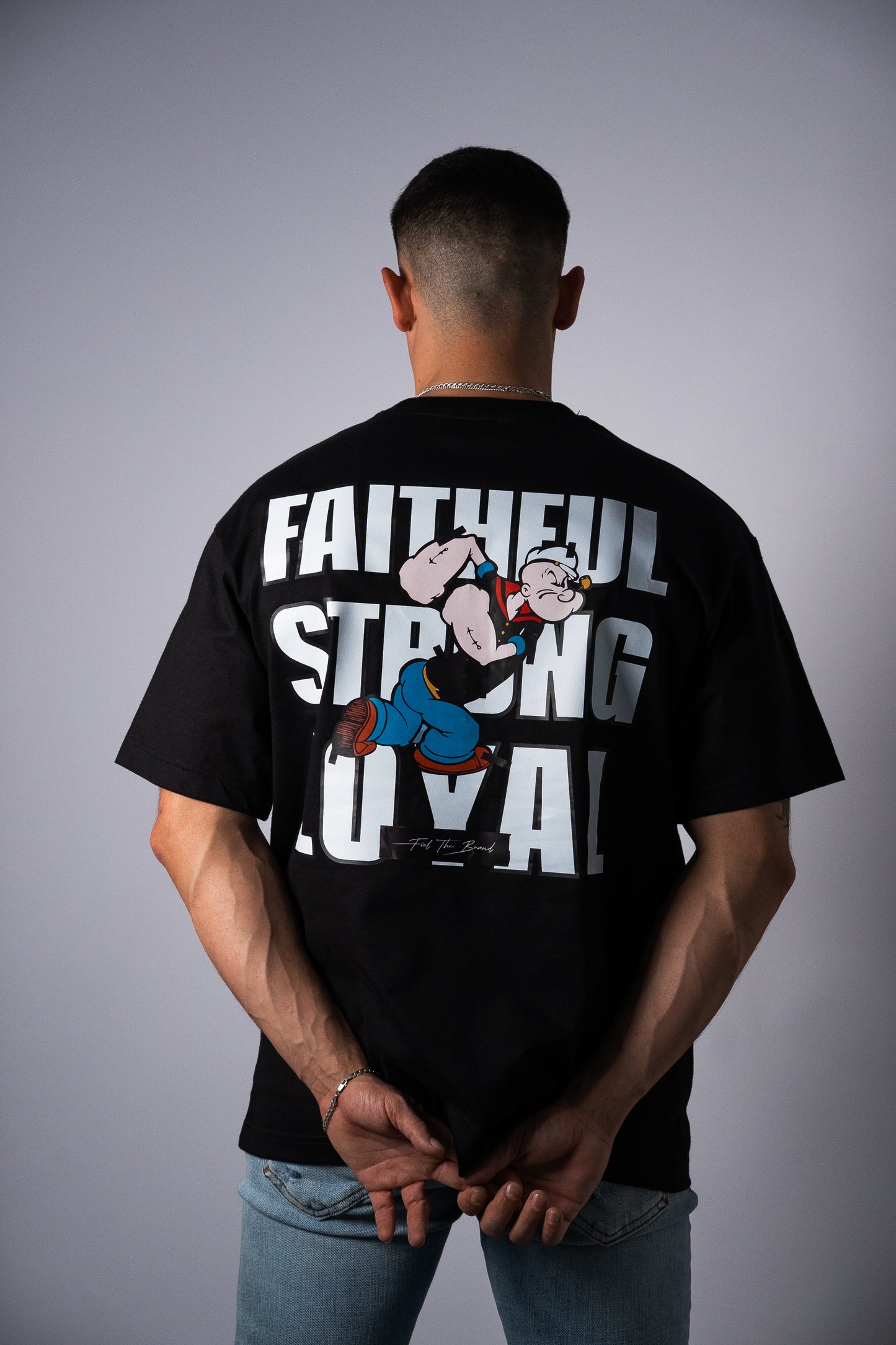 Camiseta Loose Fit "STRONG"