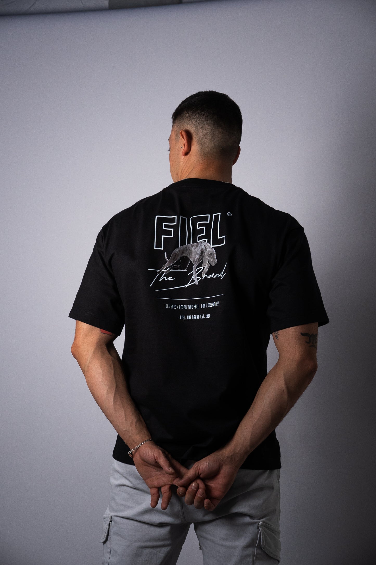 Camiseta Loose Fit "GREYHOUND"